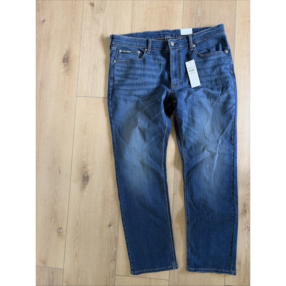 Calvin Klein NWT Mens Stretch Straight Fit Jeans Avedon Dark Size 38x30 40739KX